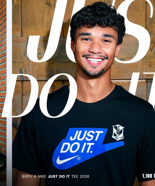 Alternative view of BGPU X NIKE - JUST DO IT TEE 2026 (Regular Fit)