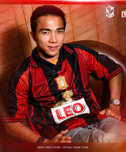 Alternative view of BGPU X LEO RETRO SHIRT 2026 (สีแดง)